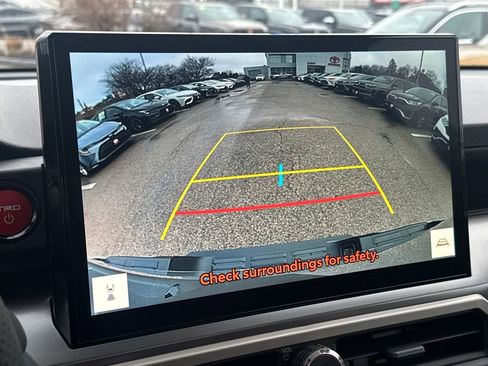 Used 2025 Toyota Tacoma TRD Off-Road image 23