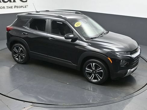 Used 2023 Chevrolet TrailBlazer LT FWD image 48