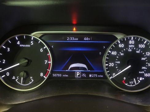 Used 2024 Nissan Sentra SV FWD image 23
