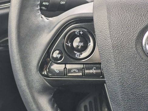 Used 2019 Toyota Prius XLE AWD/4WD image 23