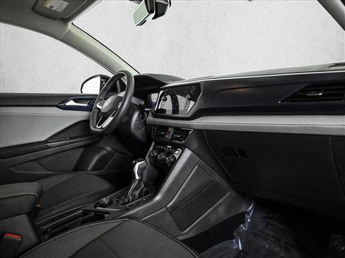 Used 2024 Volkswagen Taos SE w/ Black Wheel Plus Package image 22