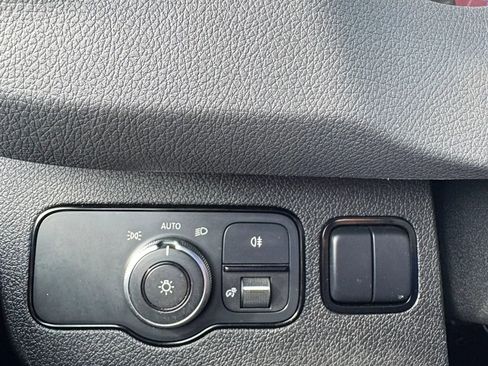 Used 2020 Mercedes-Benz Sprinter 3500 w/ Driver Convenience Package image 16