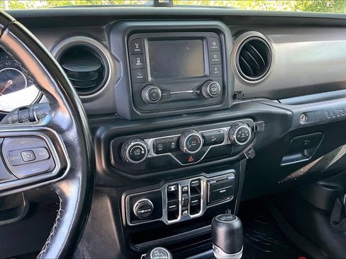 Used 2020 Jeep Wrangler Unlimited Sport S AWD/4WD image 8