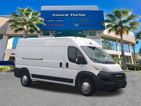 Used 2023 RAM ProMaster 2500 FWD image 2