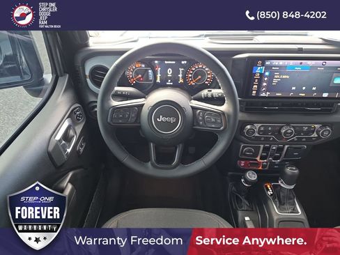 Used 2026 Jeep Wrangler Unlimited Sport AWD/4WD image 14