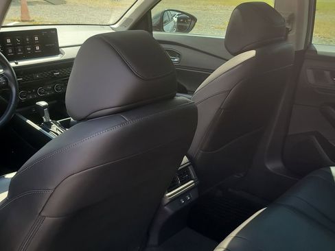 Used 2024 Honda Accord Touring image 10