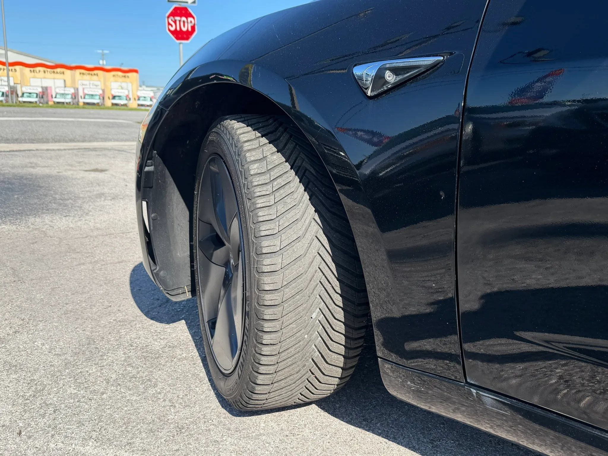 Used 2018 Tesla Model 3 Mid Range RWD image 18