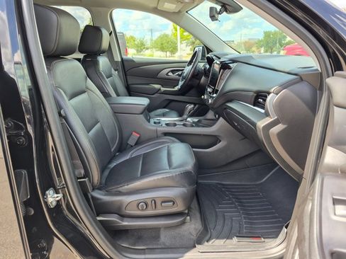 Used 2018 Chevrolet Traverse Premier w/ Redline Edition AWD/4WD image 22