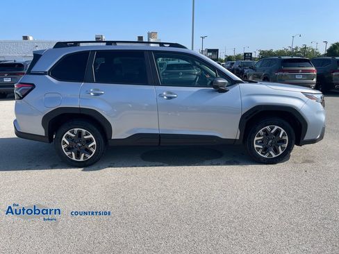Used 2026 Subaru Forester Premium AWD/4WD image 6