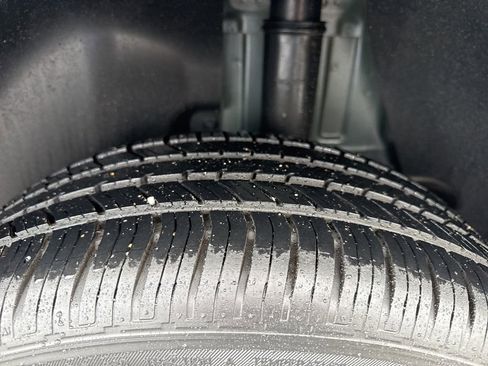 Used 2021 Chevrolet Trax LT image 28