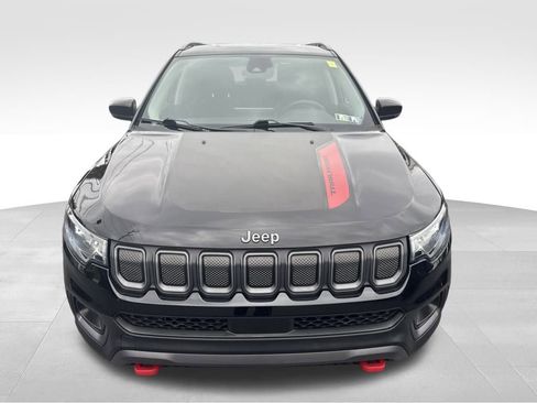 Used 2022 Jeep Compass Trailhawk image 2