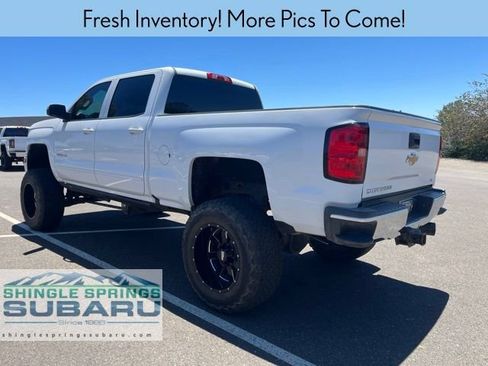 Used 2017 Chevrolet Silverado 2500 LT AWD/4WD image 3