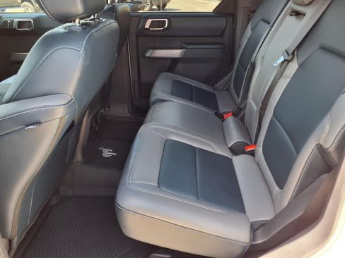 Used 2022 Ford Bronco Outer Banks AWD/4WD image 11