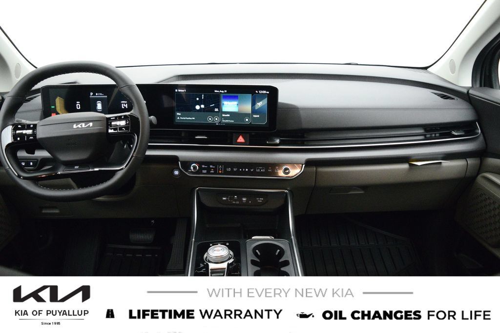 New 2027 Kia Carnival EX FWD image 18