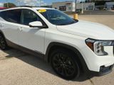 Used 2022 GMC Terrain SLT w/ Tech Package image 2