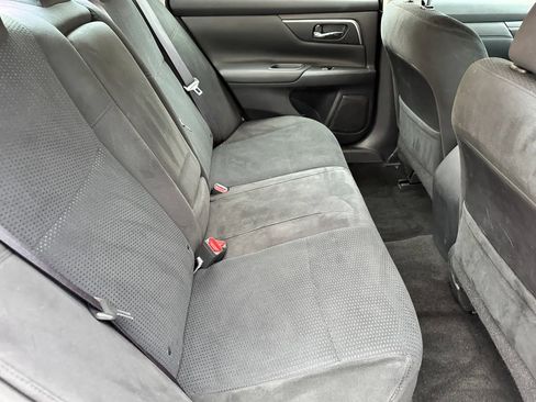 Used 2015 Nissan Altima 2.5 SV FWD image 17
