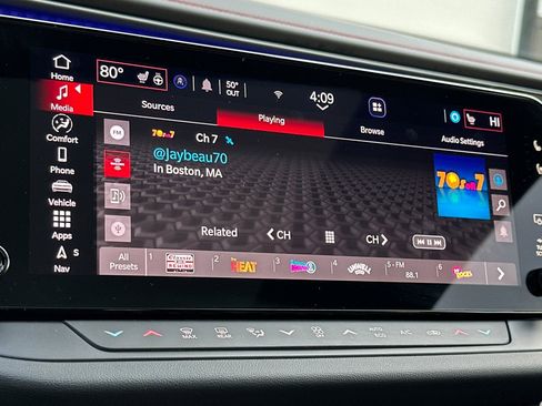 Used 2024 Dodge Charger R/T w/ Plus Group image 19