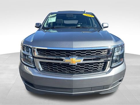 Used 2019 Chevrolet Suburban LT image 10