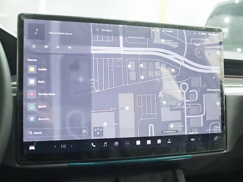 Used 2024 Tesla Model X Plaid image 16