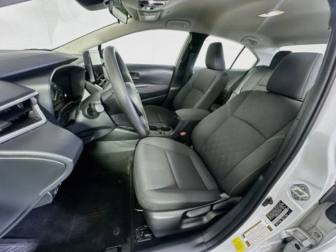 Used 2023 Toyota Corolla LE FWD image 13