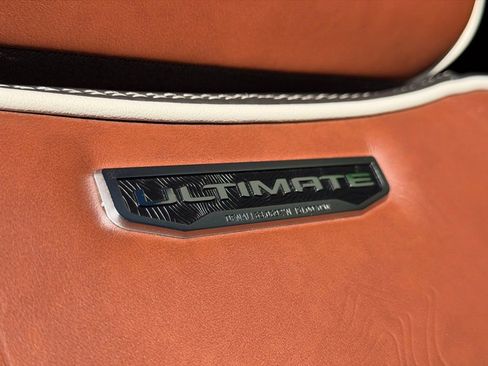 Used 2024 GMC Sierra 3500 Denali Ultimate image 24