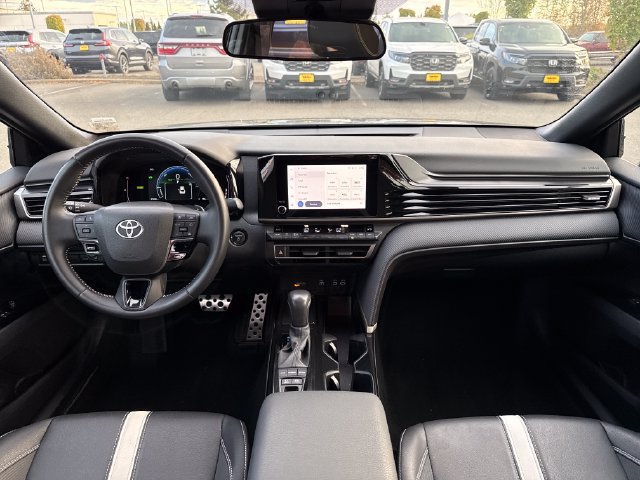 Used 2025 Toyota Camry SE FWD image 26
