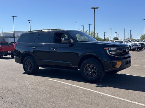 Certified 2025 Ford Expedition Tremor AWD/4WD image 11
