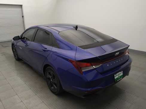 Used 2021 Hyundai Elantra SEL w/ Convenience Package FWD image 5