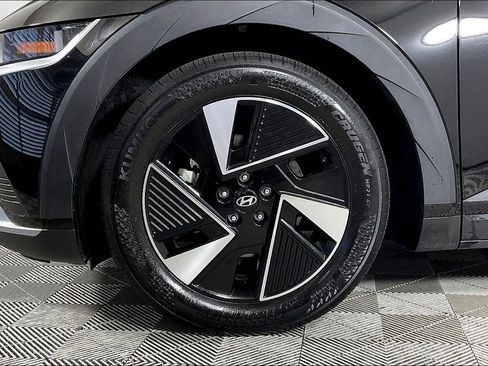 Used 2025 Hyundai Ioniq 5 SEL image 7