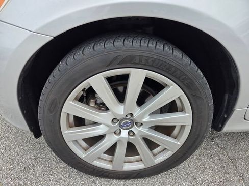 Used 2017 Volvo XC60 T5 Inscription FWD image 7