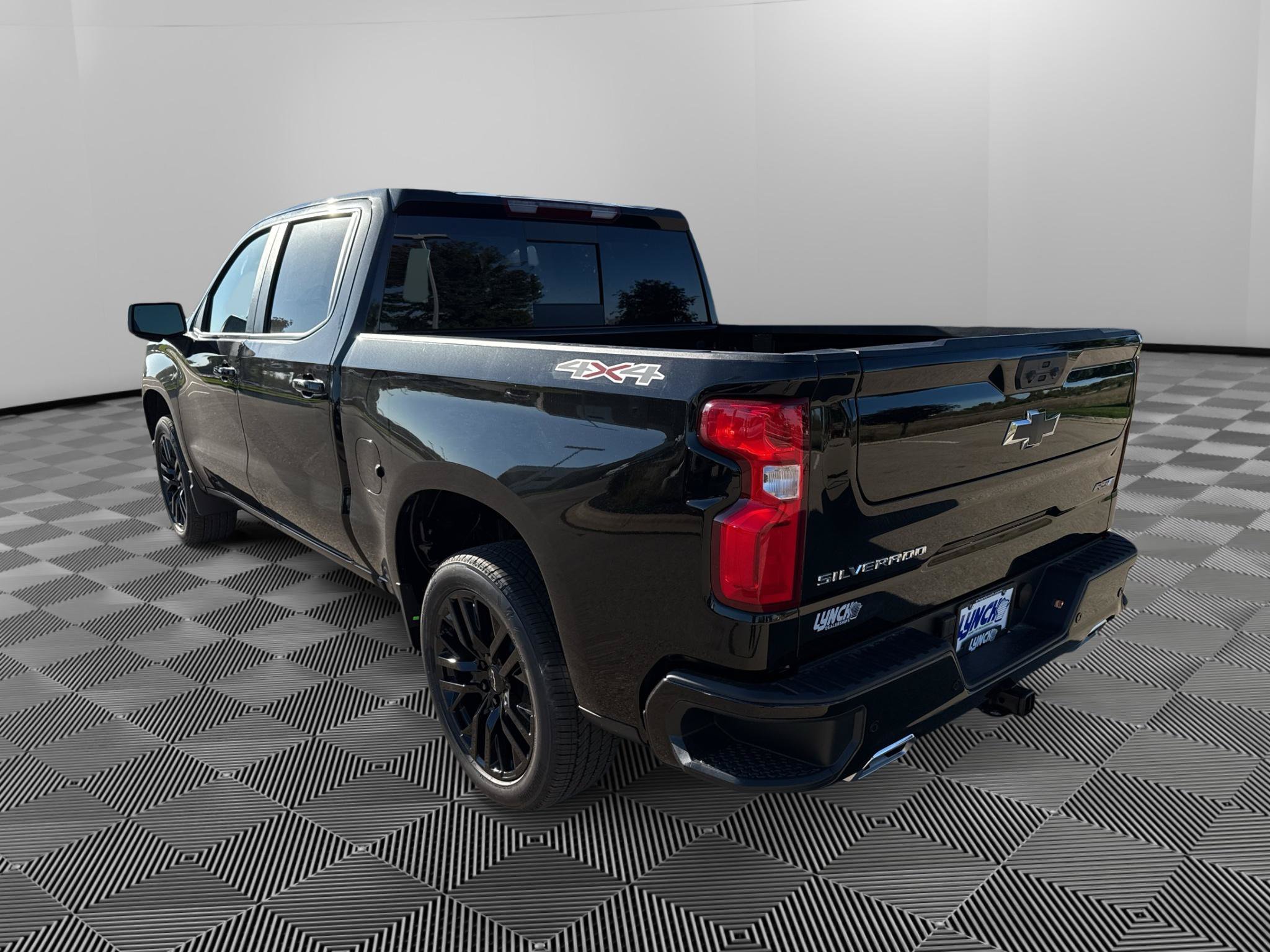New 2026 Chevrolet Silverado 1500 RST w/ Safety Package AWD/4WD image 3
