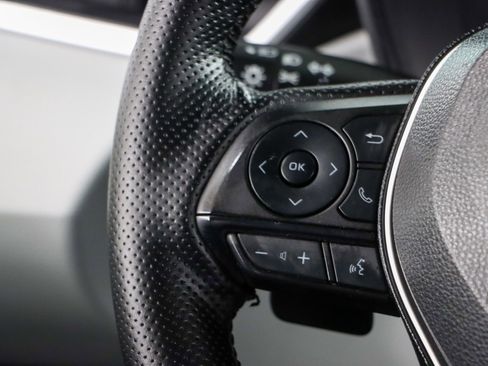 Used 2020 Toyota Corolla SE FWD image 13