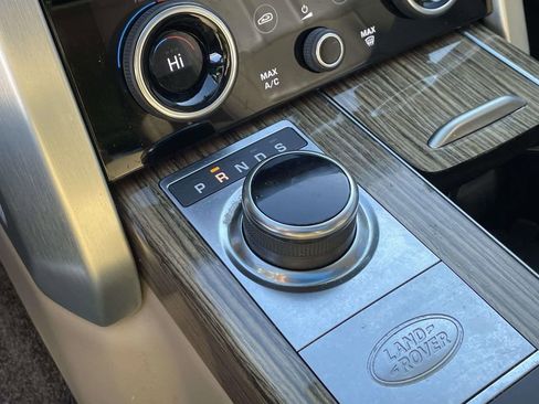 Used 2019 Land Rover Range Rover HSE image 30