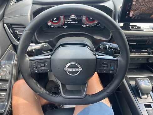 Used 2026 Nissan Rogue SL FWD image 15