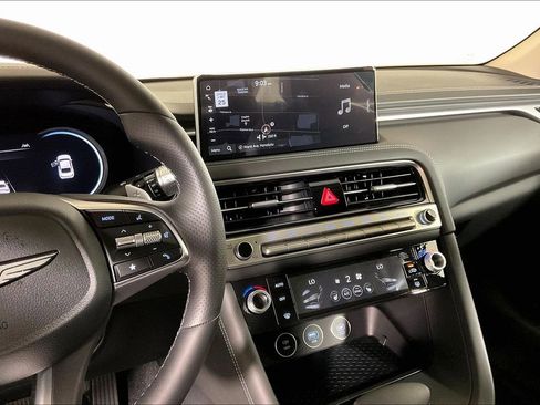 New 2026 Genesis G70 2.5T RWD image 5