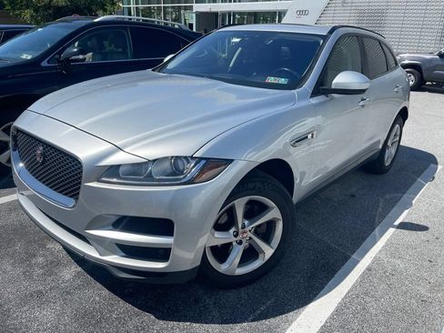 Used 2018 Jaguar F-PACE Premium AWD/4WD image 3