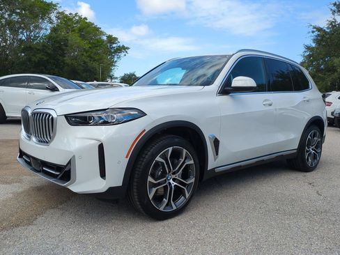 New 2026 BMW X5 xDrive40i w/ Premium Package AWD/4WD image 8