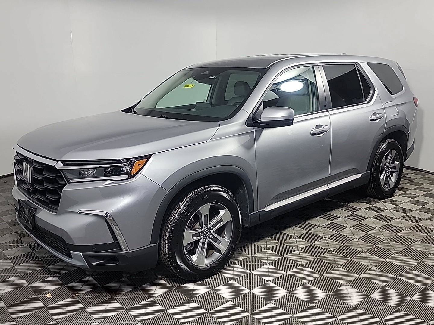 Certified 2025 Honda Pilot EX-L image 12