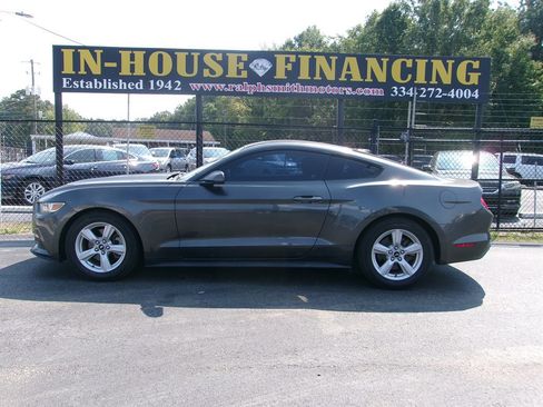 Used 2016 Ford Mustang Coupe image 1