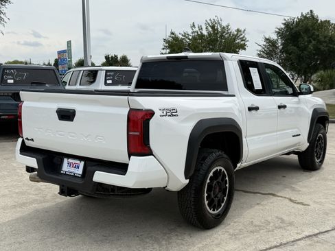 Used 2024 Toyota Tacoma TRD Off-Road AWD/4WD image 5