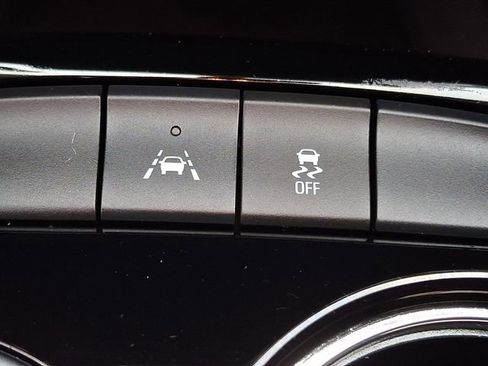 Used 2023 Buick Encore GX Preferred w/ Cold Weather Comfort Package image 25