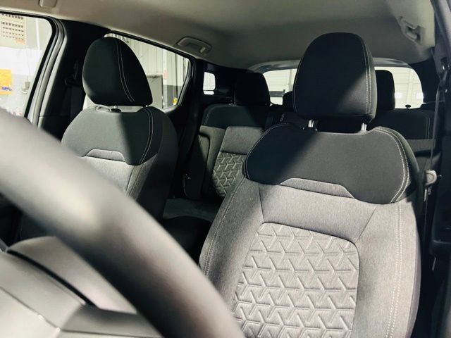 New 2026 Nissan Kicks SV w/ Interior Electronics Package FWD image 3