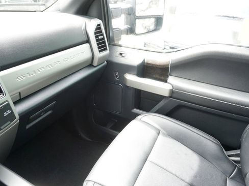 Used 2022 Ford F350 Lariat AWD/4WD image 27