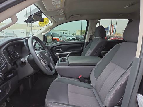 Used 2023 Nissan Titan SV AWD/4WD image 22