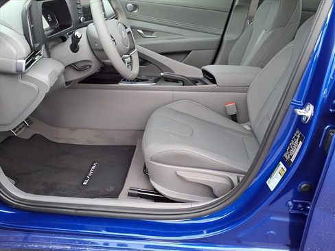 New 2025 Hyundai Elantra Sport image 15