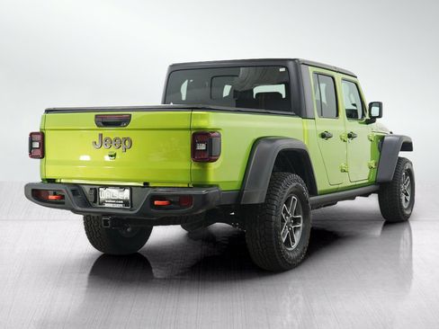 Used 2025 Jeep Gladiator Mojave w/ Convenience Group AWD/4WD image 5