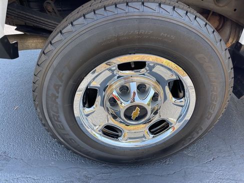 Used 2019 Chevrolet Silverado 2500 W/T image 27