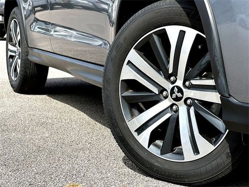 Used 2024 Mitsubishi Outlander Sport ES image 2