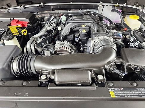 New 2025 Jeep Wrangler Unlimited Rubicon w/ Technology Group image 24