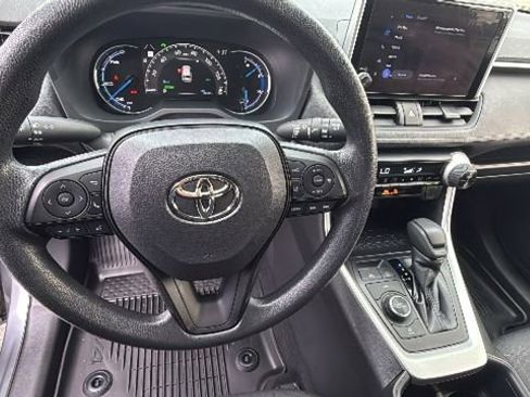 Used 2024 Toyota RAV4 XLE w/ Convenience Package AWD/4WD image 16